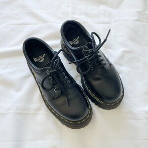 Black Doc Martens 8053 QUAD platform loafers/oxford air wair